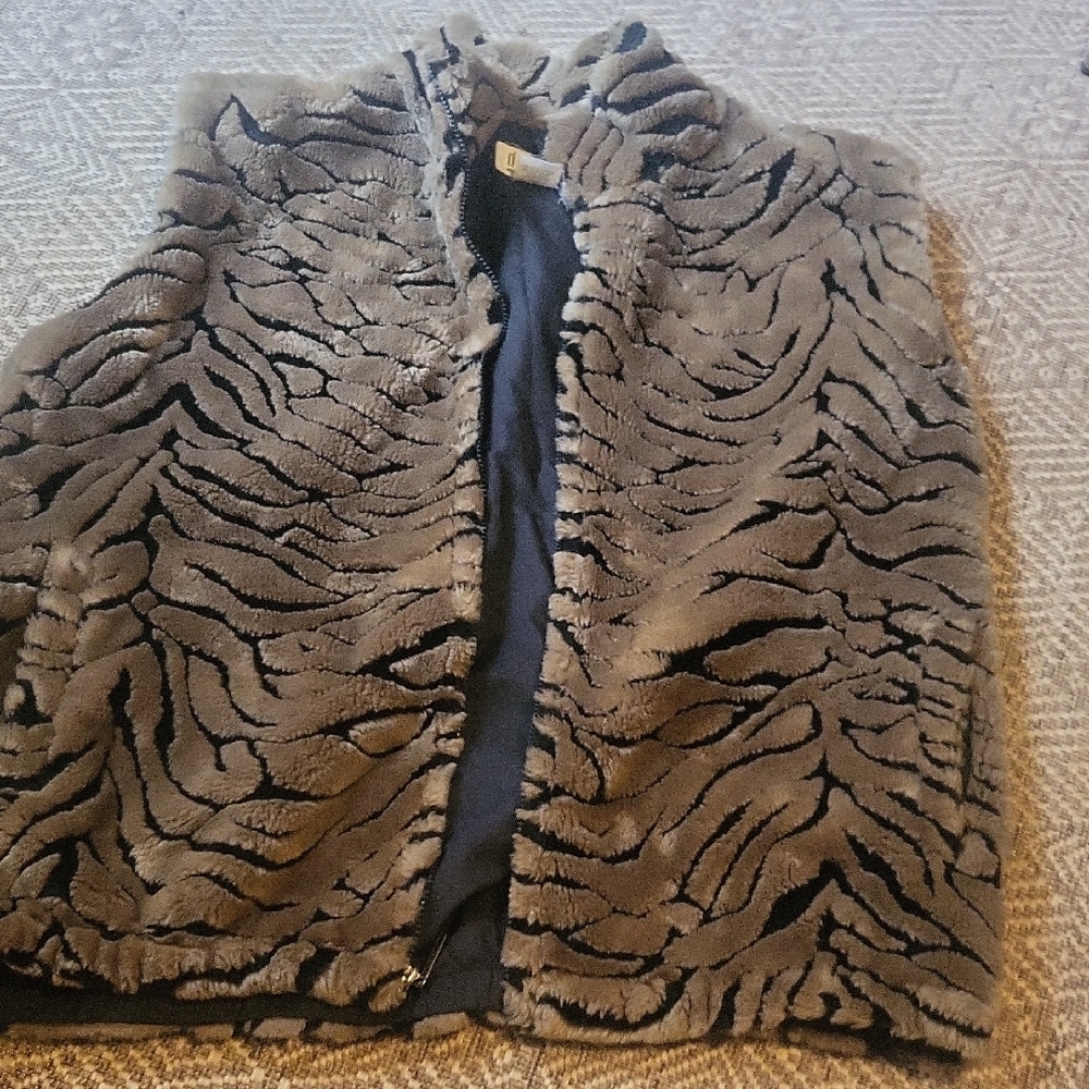 Elegant Faux Fur Zebra Print Vest